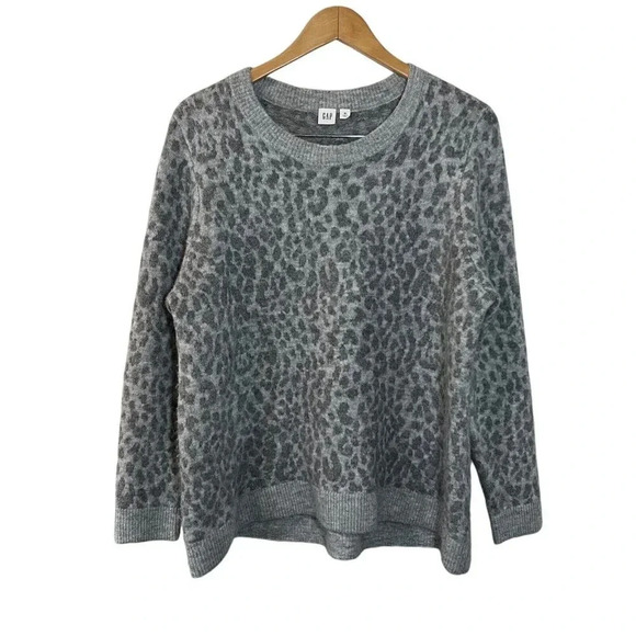 GAP Animal Print Sweater XL Gray Pullover Cozy Cheetah Leopard Knit Top Acrylic - Picture 1 of 3